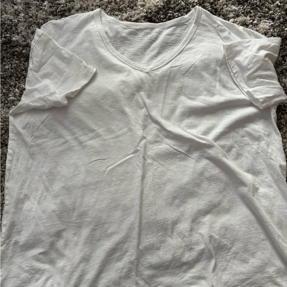 NWOT Aerie boyfriend v-neck t-shirt